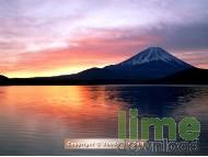 The Views of Mountains Screensaver